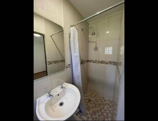 1 BEDROOM PROPERTY TO RENT IN GALLO MANOR